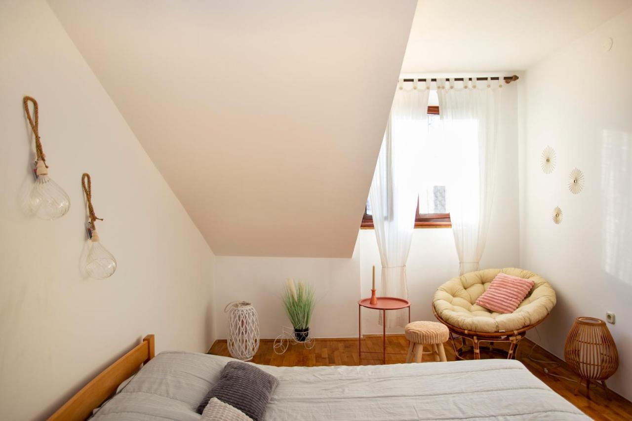 Apartment Kika Pola Esterno foto