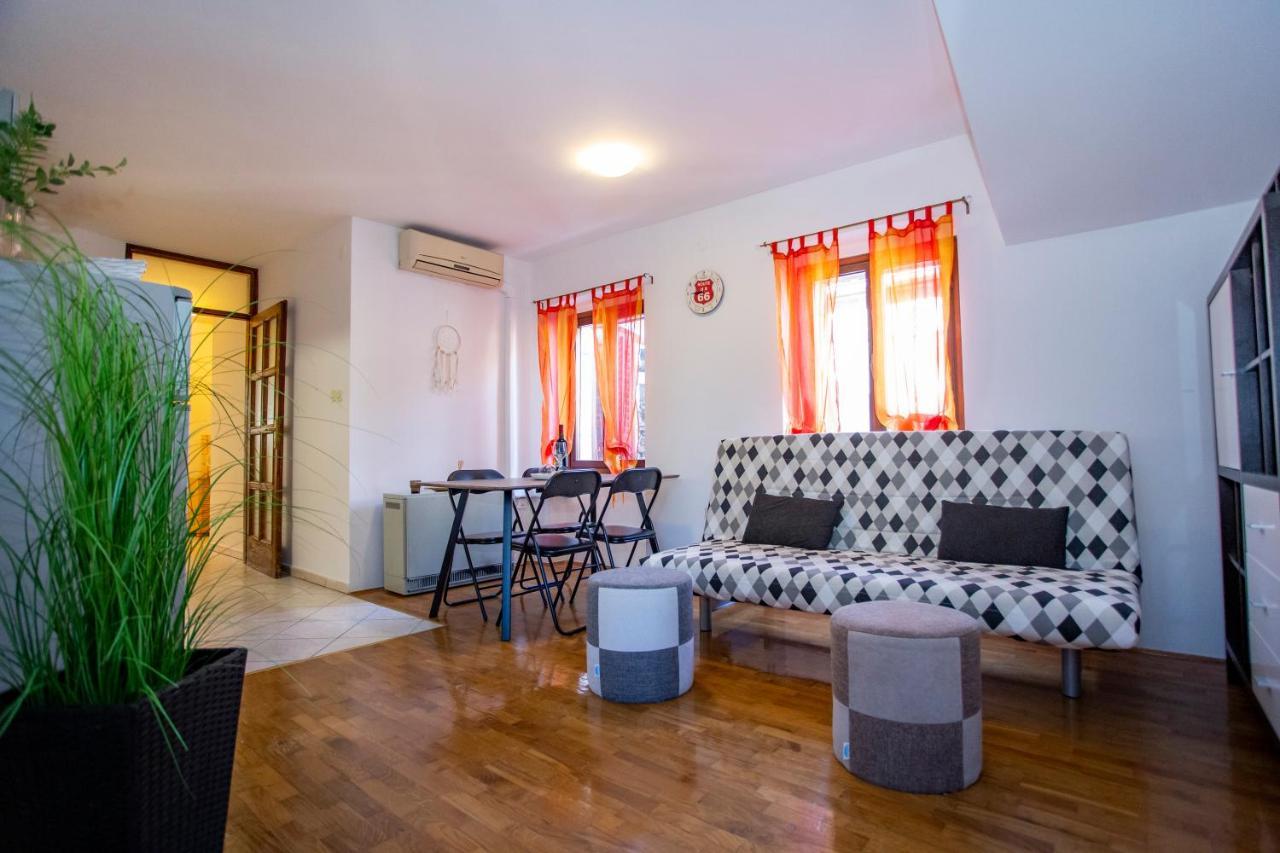 Apartment Kika Pola Esterno foto