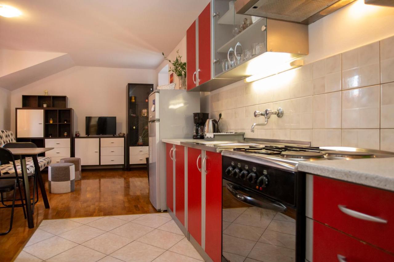 Apartment Kika Pola Esterno foto