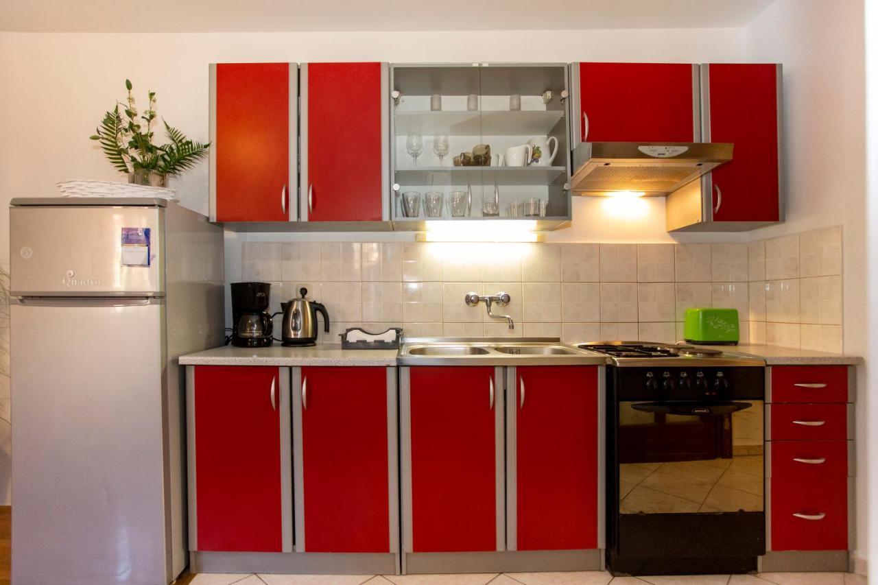 Apartment Kika Pola Esterno foto