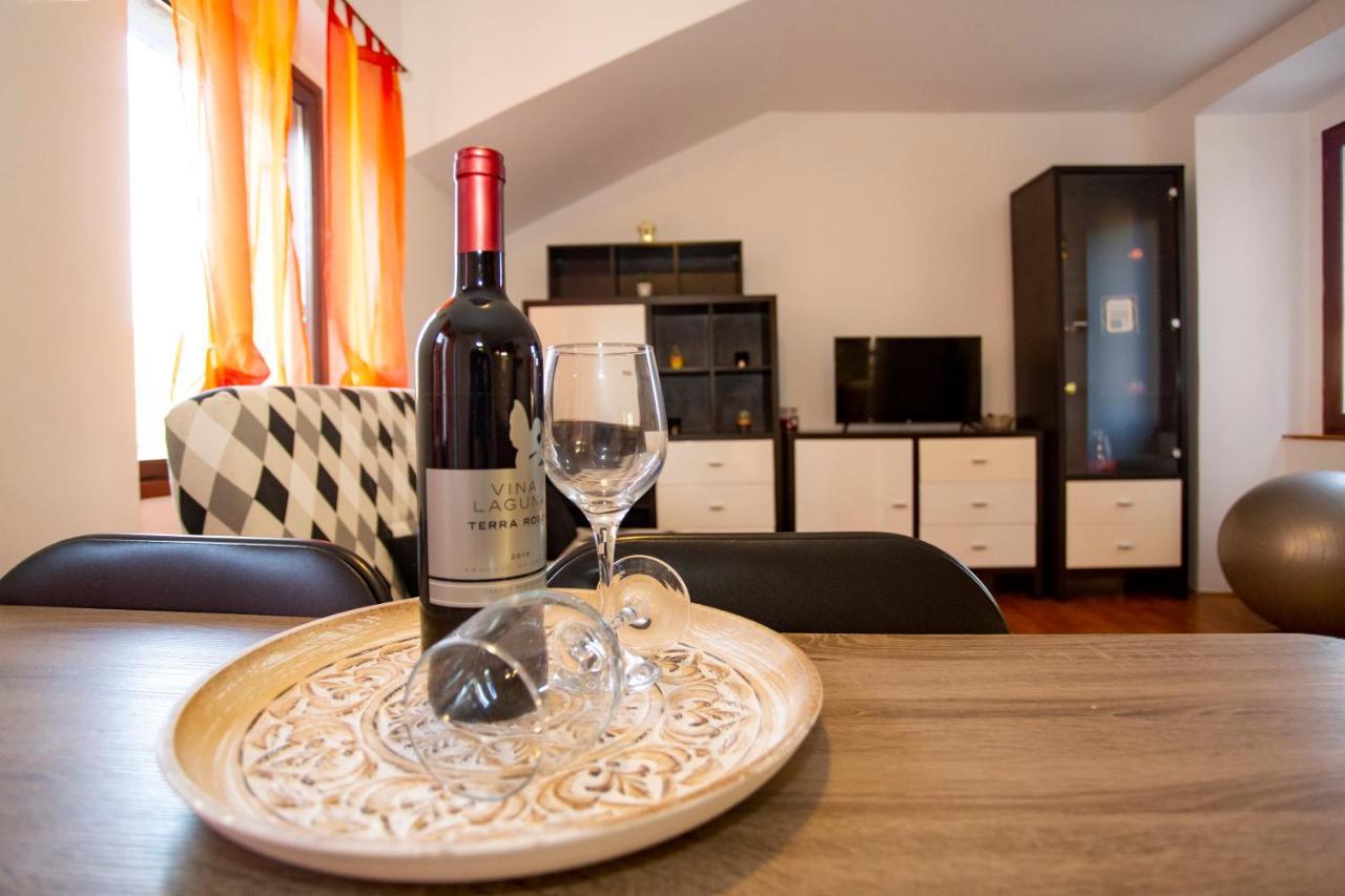 Apartment Kika Pola Esterno foto